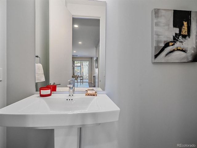 bathroom featuring sink