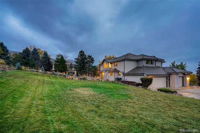 view of yard with a garage