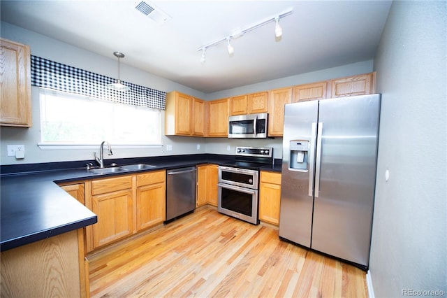 9950 Sydney Ln, Highlands Ranch, CO 80130 - photo 3