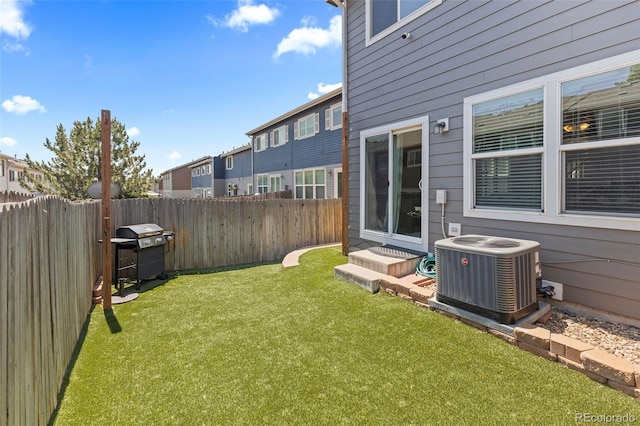 11062 Gaylord St, Northglenn, CO 80233 - fenced yard with a residential view