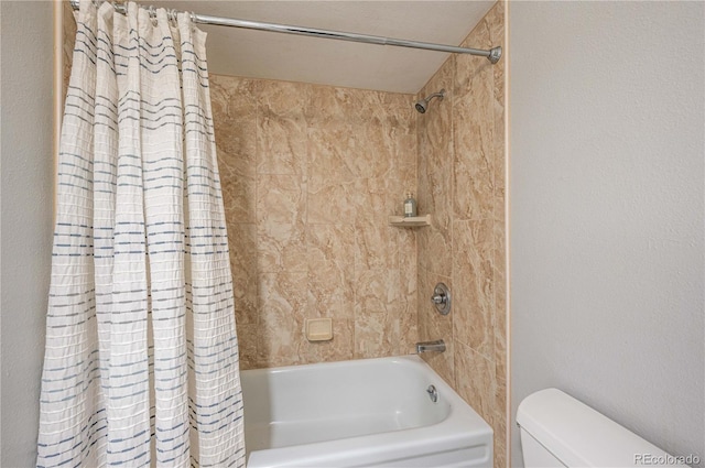 bathroom with shower / tub combo with curtain