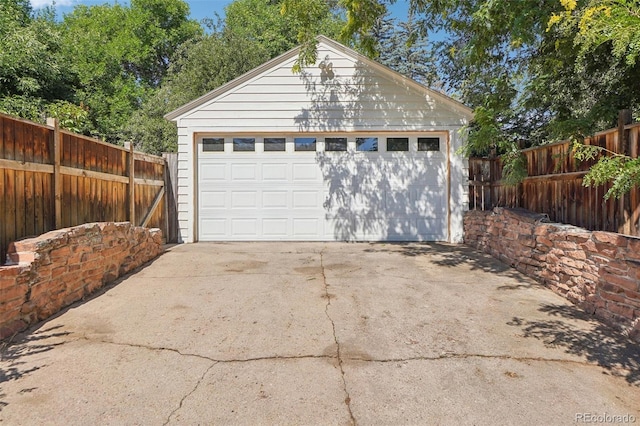 1100 W Mulberry St, Fort Collins, CO 80521 - detached garage with fence