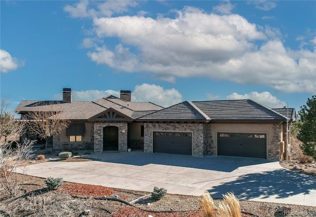 view of front facade with a garage