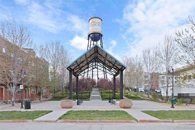 view of surrounding community