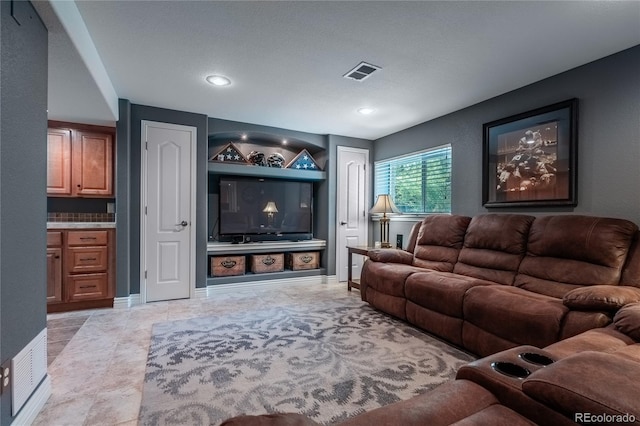 9758 Red Oakes Dr, Highlands Ranch, CO 80126 - view of living room