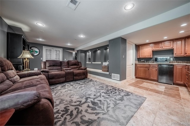 9758 Red Oakes Dr, Highlands Ranch, CO 80126 - living room with recessed lighting