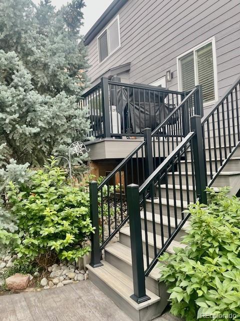 9758 Red Oakes Dr, Highlands Ranch, CO 80126 - view of stairs