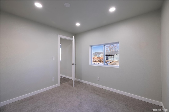 view of carpeted spare room