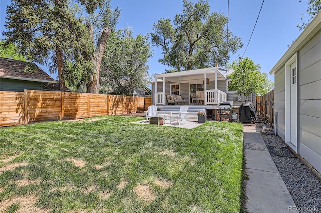 view of yard with a patio area