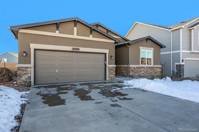 view of front facade featuring a garage