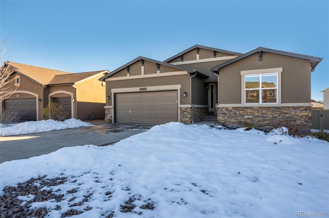 view of front of property featuring a garage