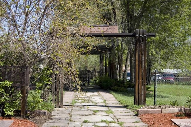 81 N Meade St, Denver, CO 80219 - view of surrounding community
