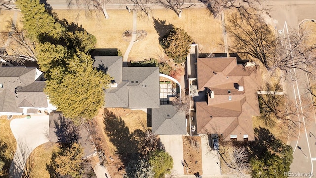 birds eye view of property featuring a residential view