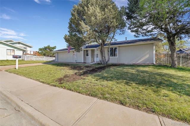 3561 W 131st Ave, Broomfield, CO 80020 - ranch-style house featuring a garage and concrete driveway