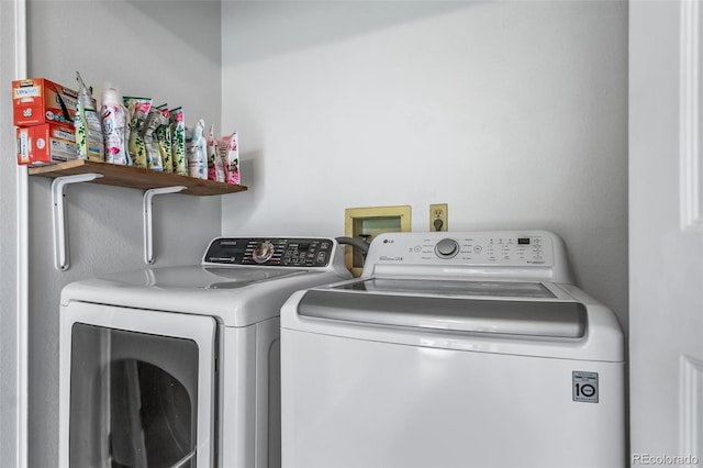 10007 Bryant St, Denver, CO 80260 - laundry room featuring separate washer and dryer