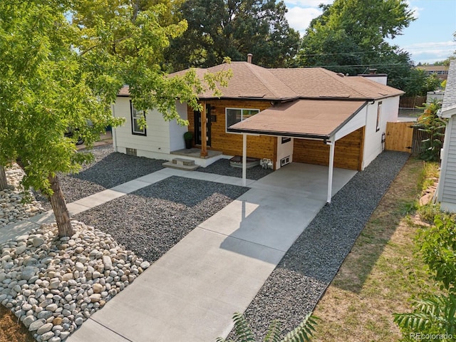 view of front facade featuring a carport