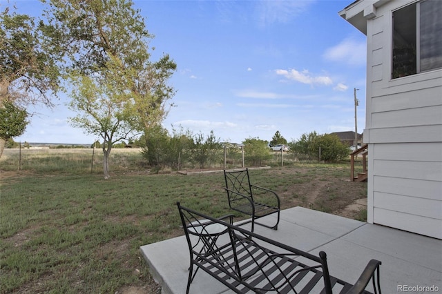 view of yard with a patio