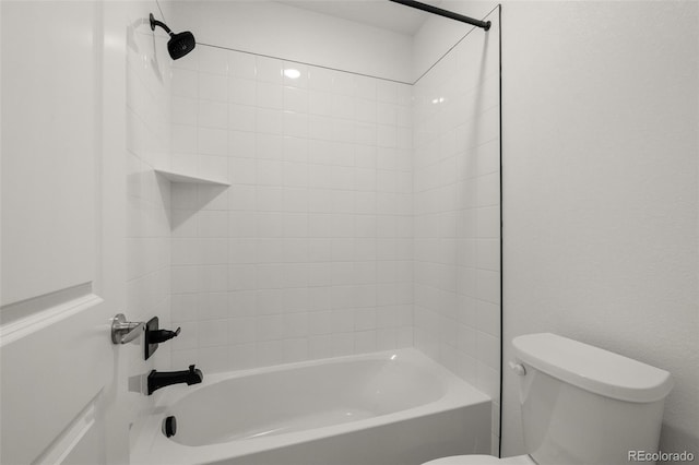 12547 Lake View St, Longmont, CO 80504 - bathroom featuring toilet and washtub / shower combination