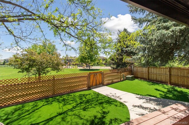1462 Marigold Dr, Lafayette, CO 80026 - view of yard with a gate