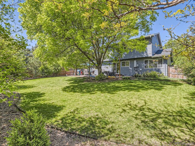 4196 S Reading Way, Denver, CO 80237 - view of yard
