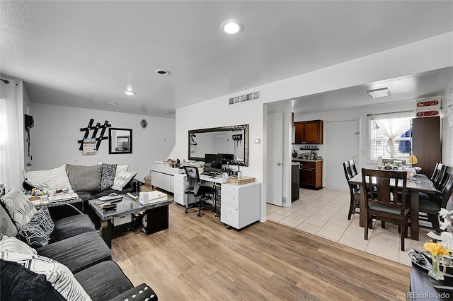 4848 S Pitkin Way, Aurora, CO 80015 - living area featuring a desk, light wood-type flooring, and recessed lighting