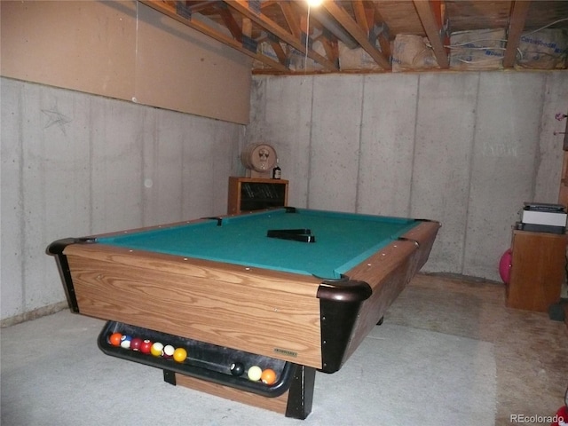 playroom featuring pool table and concrete floors