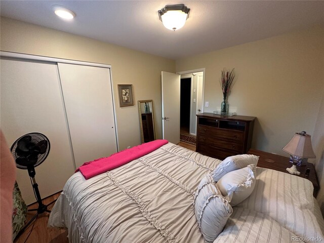 bedroom featuring a closet