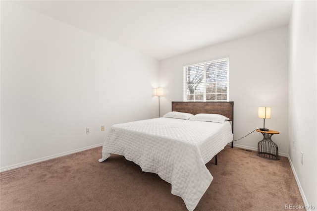 bedroom featuring carpet floors