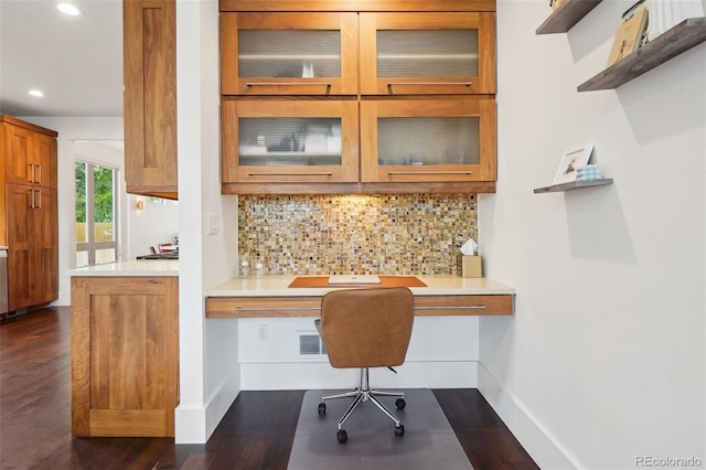 1511 S Pennsylvania St, Denver, CO 80210 - office area featuring recessed lighting, built in study area, dark wood-type flooring, and baseboards