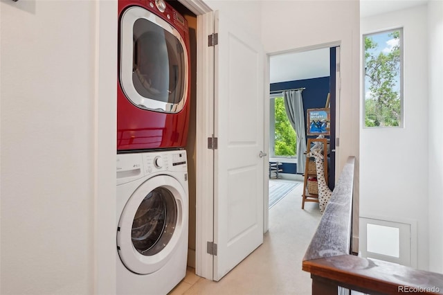 1511 S Pennsylvania St, Denver, CO 80210 - washroom featuring stacked washer / drying machine