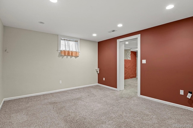 spare room with carpet flooring