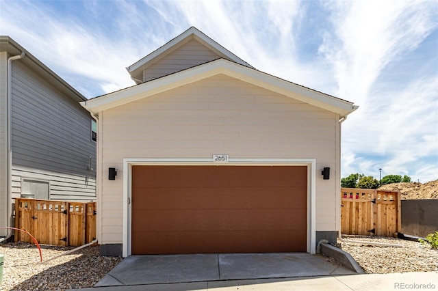 2651 E 102nd Pl, Thornton, CO 80229 - view of detached garage