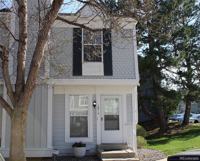 view of front of home with entry steps