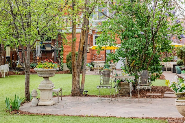 1521 Pontiac St, Denver, CO 80220 - surrounding community with a lawn and a patio
