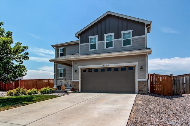 view of front facade featuring a garage