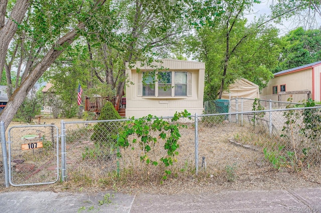107 Rangeview Dr, Gypsum, CO 81637 - photo 1