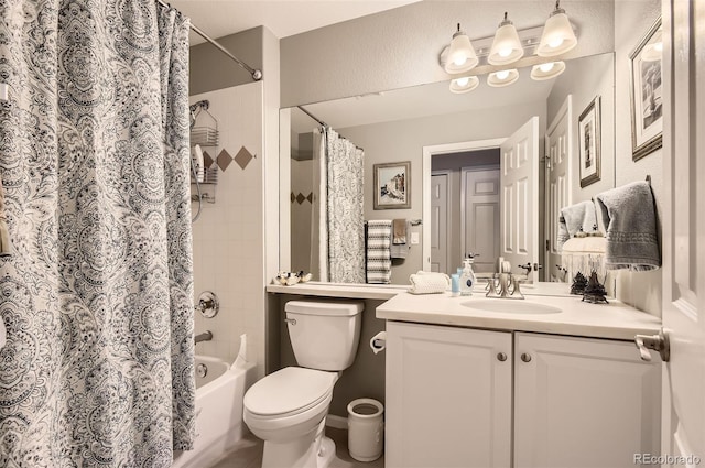 601 Clarendon Loop, Castle Pines, CO 80108 - bathroom with vanity and shower / tub combo with curtain