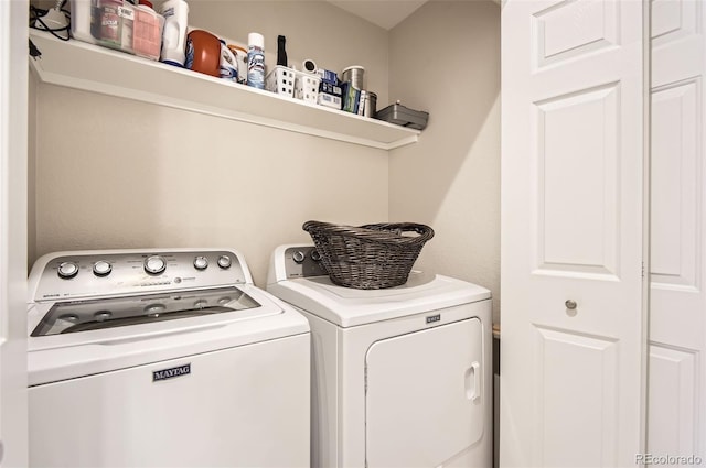 601 Clarendon Loop, Castle Pines, CO 80108 - washroom featuring washer and dryer