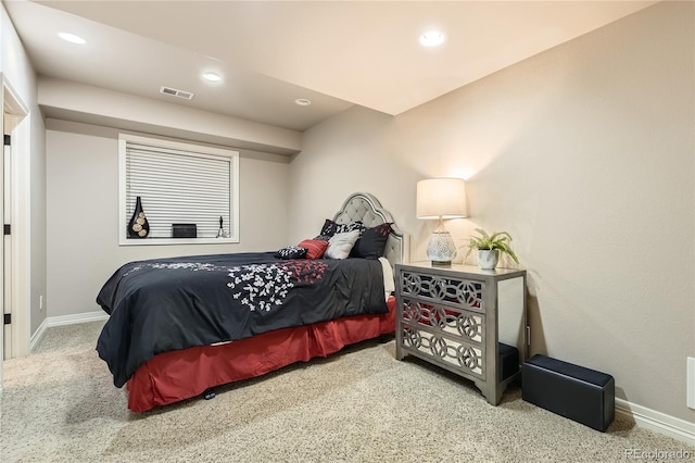 bedroom featuring carpet flooring, recessed lighting, visible vents, and baseboards