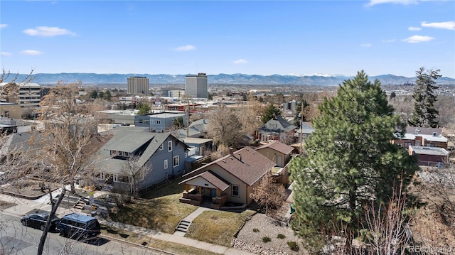 bird's eye view featuring a mountain view