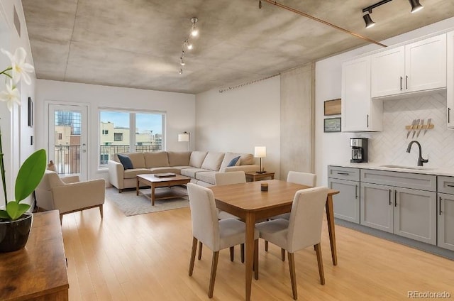 1475 Delgany St Unit 406, Denver, CO 80202 - photo 2