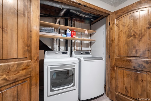 9960 Garland Ln, Broomfield, CO 80021 - laundry area featuring separate washer and dryer