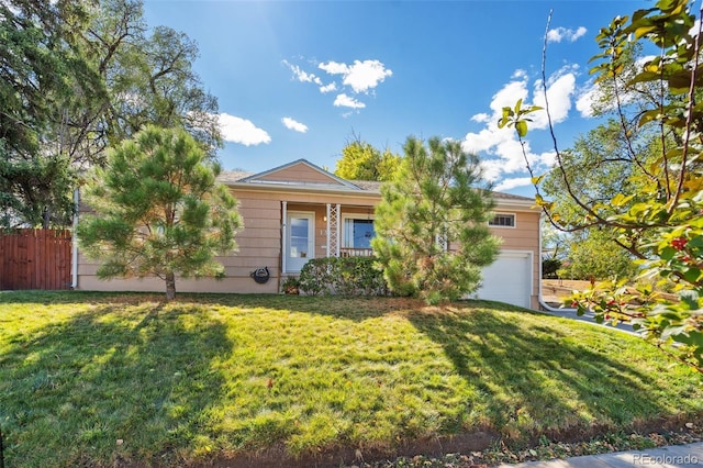 view of front of property with a front yard