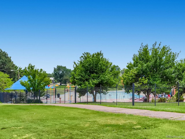 3304 W 3rd Ave, Denver, CO 80219 - view of home's community