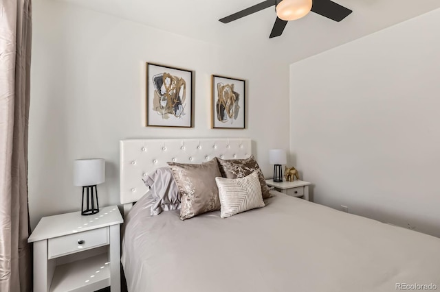 bedroom with a ceiling fan