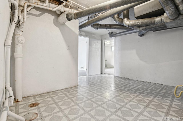 2709 S Franklin St, Denver, CO 80210 - unfinished below grade area featuring light flooring