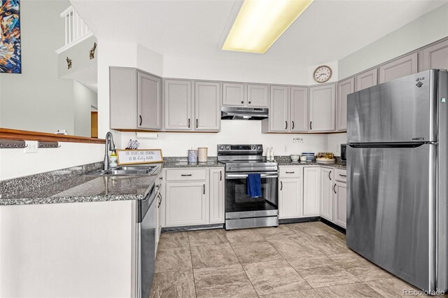 7110 Ashley Dr, Colorado Springs, CO 80922 - photo 7