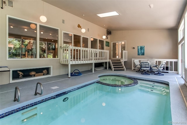 8888 W 37th Pl, Wheat Ridge, CO 80033 - view of pool featuring a pool with connected hot tub