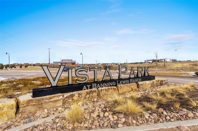 view of community / neighborhood sign