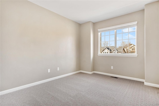 empty room featuring carpet